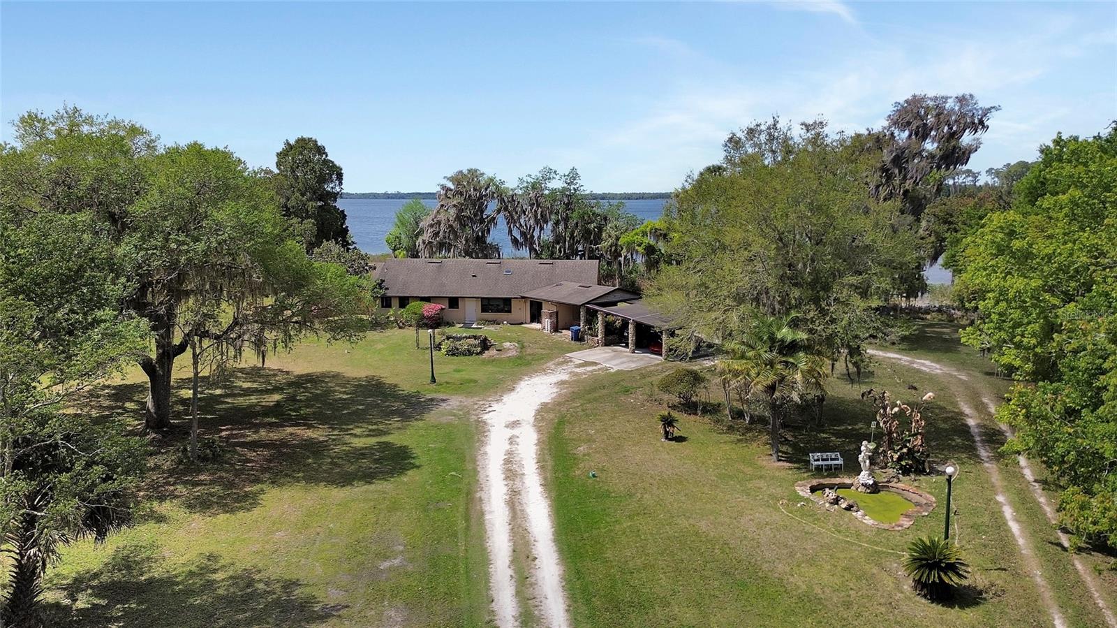 LAKE DIAS - Residential