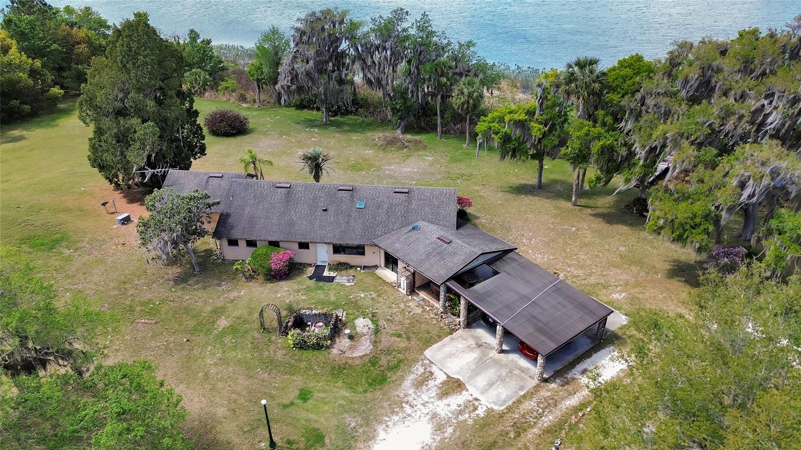LAKE DIAS - Residential
