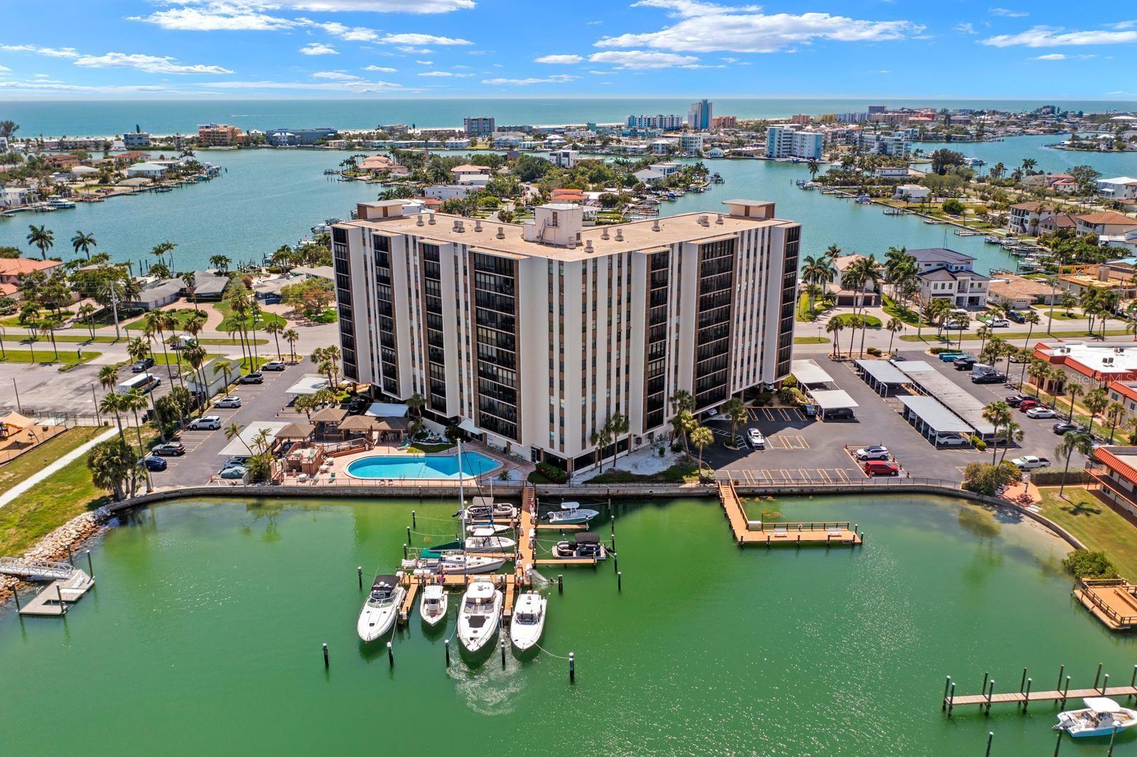 PARADISE ISLAND TOWERS CONDO - Residential