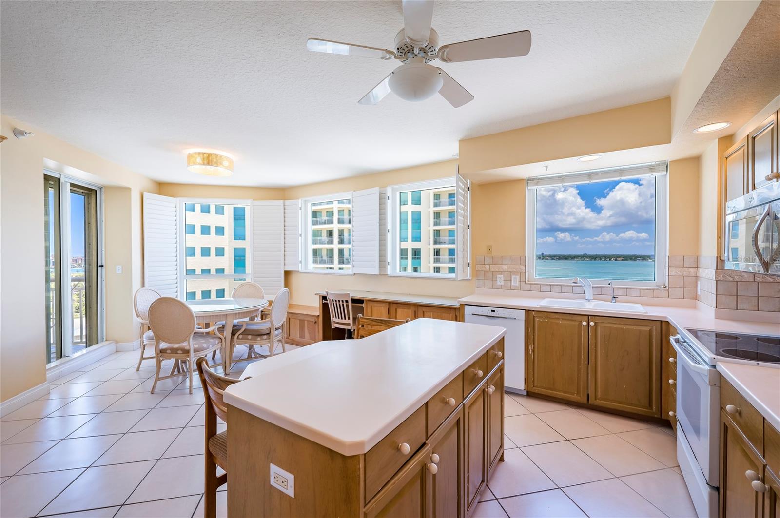 GRANDE ON SAND KEY CONDO - Residential