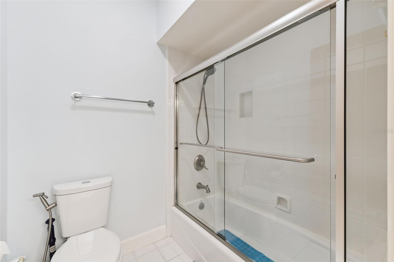 LAKE BRANTLEY CLUB PH 2 - Residential