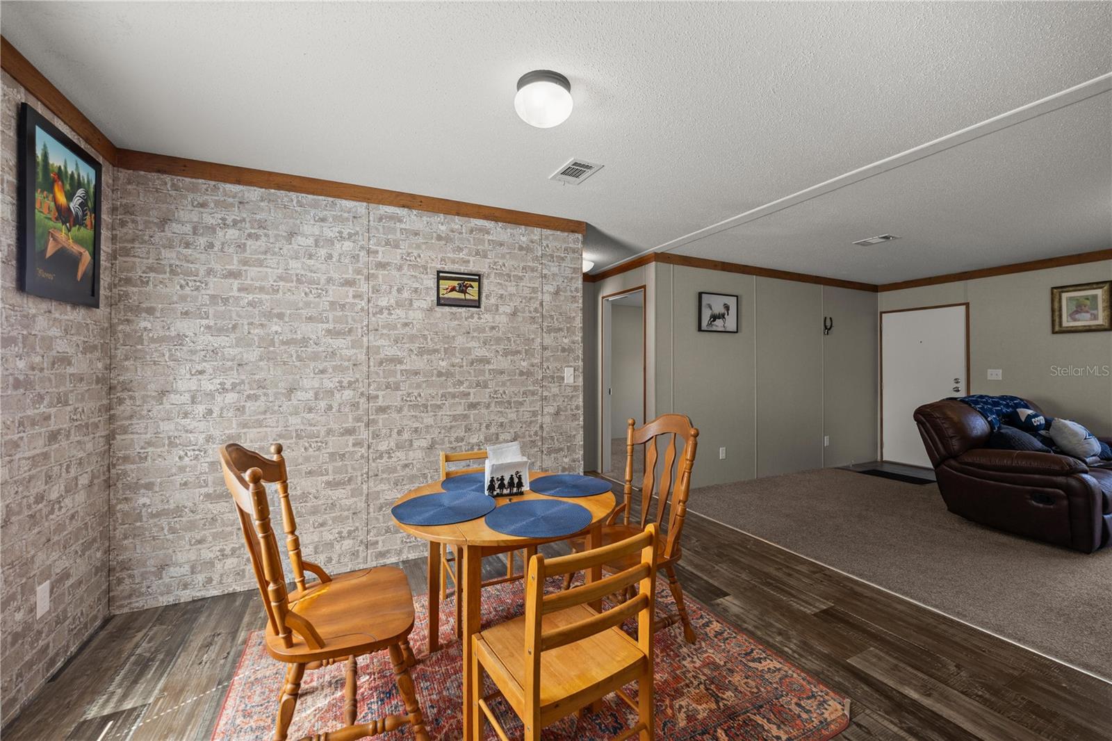 WILLISTON HIGHLANDS UN 7 - Residential
