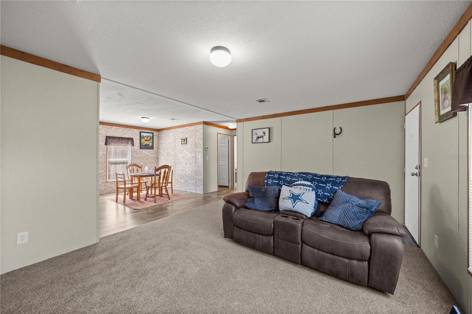 WILLISTON HIGHLANDS UN 7 - Residential