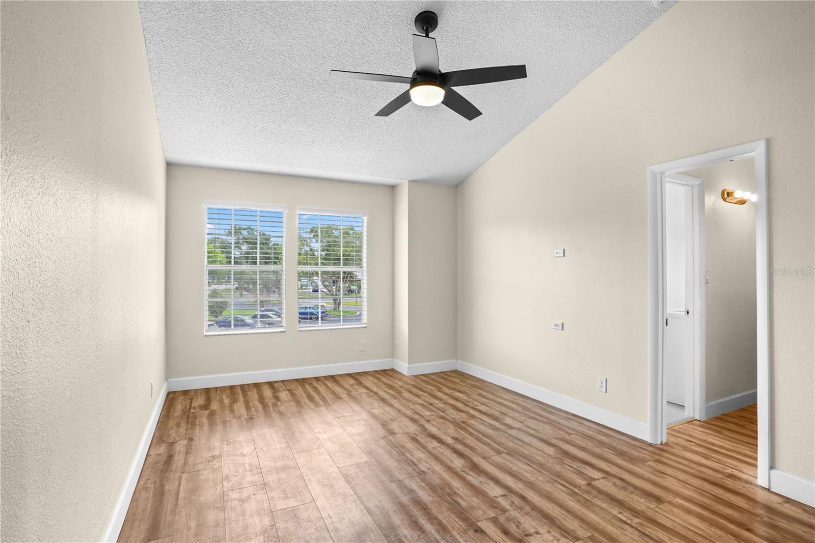 WEKIVA RESERVE UNIT 3 - Residential