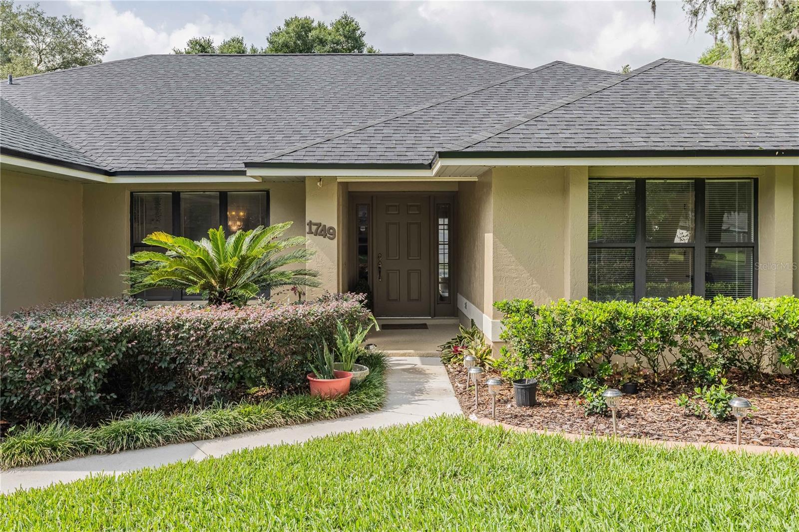 This beautifully updated 4-bedroom, 2.5-bath home offers the perfect combination of space, style, and peace of mind in one of Lakeland's established neighborhoods. From the moment you arrive, you'll appreciate the pride of ownership and long list of recent improvements that make this home truly move-in ready.
At the heart of the home is a stunning remodeled kitchen (2025) featuring new cabinetry, countertops, and appliances—perfect for everyday living and entertaining. Retreat to your primary suite to relax and step into the beautifully remodeled primary bath (2023) and new granite vanity (2025), while the guest bath was also tastefully renovated in 2024. Additional updates include a new roof (2023), new water heater (2023), refreshed pool bath (2026), smart garage door (2026), and fresh interior and exterior paint (2026).
Step outside to your private screened pool, where weekends are made for relaxing, hosting family and friends, and enjoying the Florida lifestyle year-round. Just down the street is a private dock for the homeowners to enjoy on a beautiful lake!
With four bedrooms, multiple living spaces, extensive upgrades, and a backyard oasis already in place, and beautiful landscaping, this home checks all the boxes. Don't miss your opportunity to own this exceptional Lakeland pool home—schedule your private showing today!