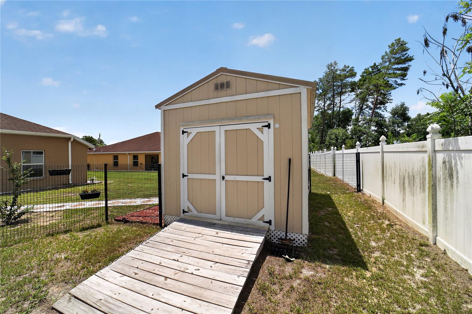 OCALA WATERWAY ESTATE - Residential