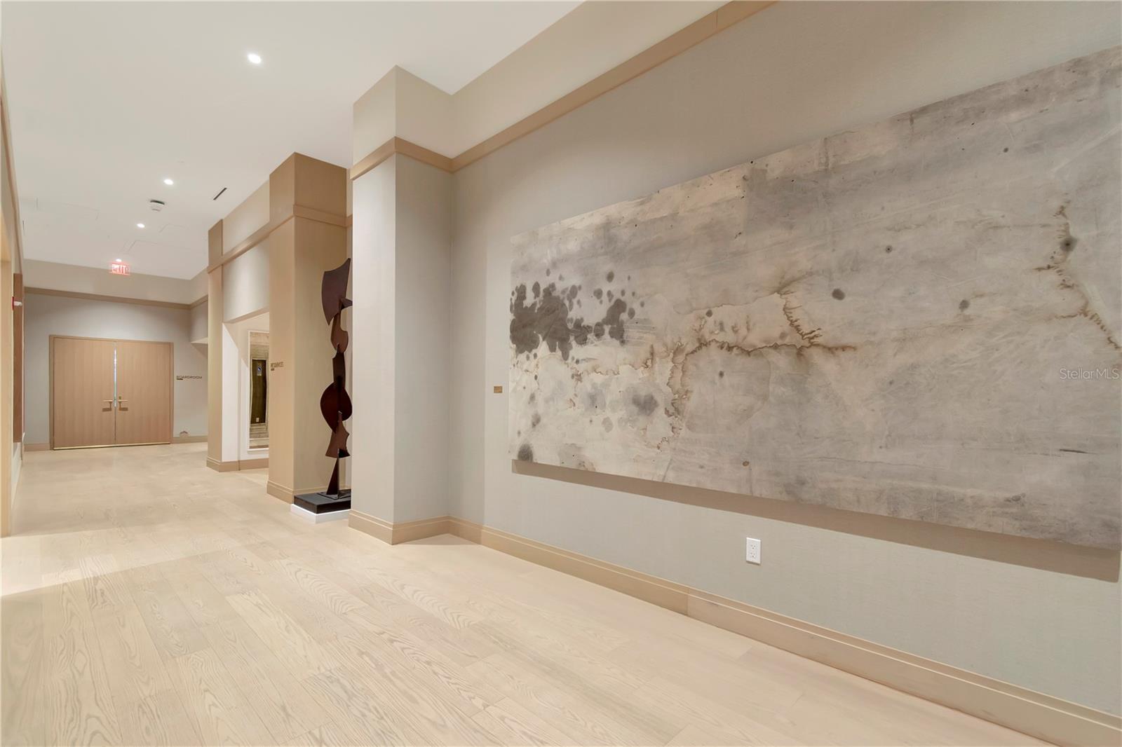 RITZ-CARLTON RESIDENCES - Residential