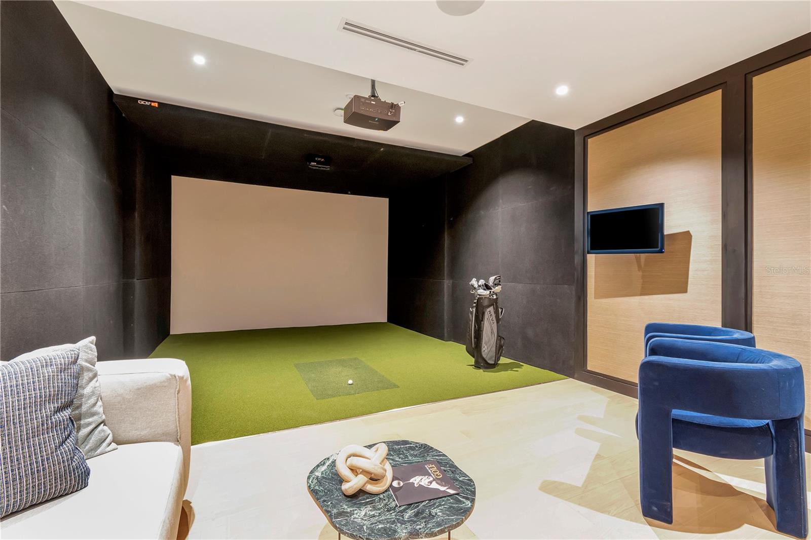 RITZ-CARLTON RESIDENCES - Residential