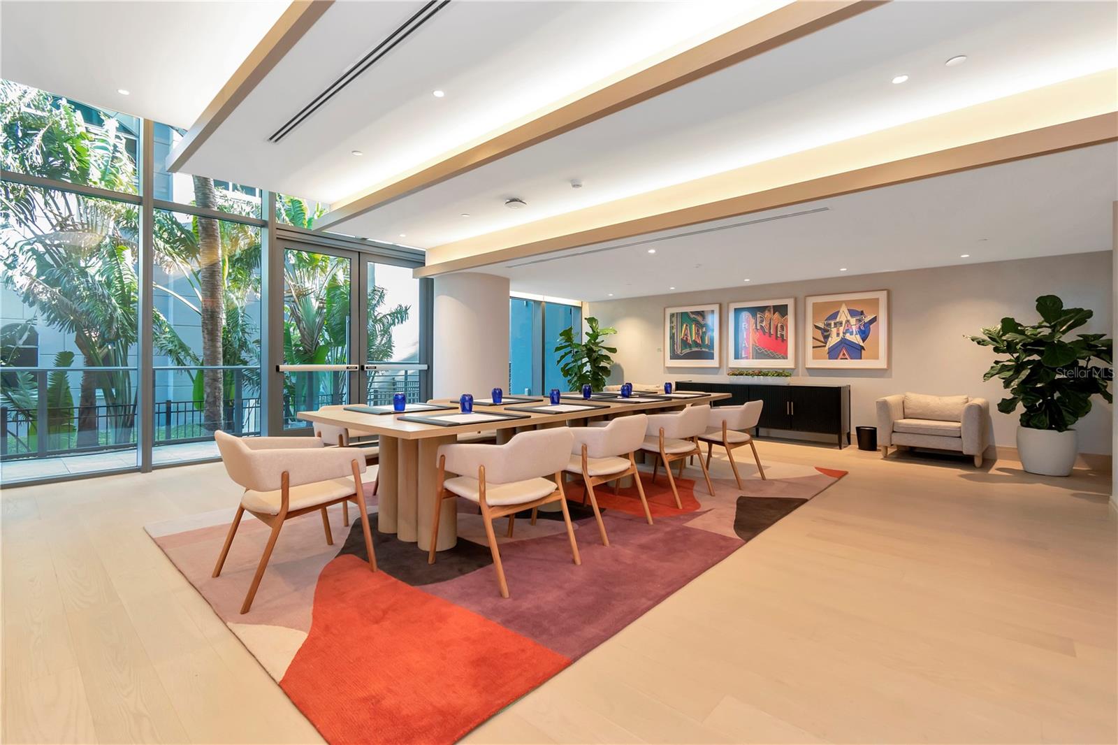 RITZ-CARLTON RESIDENCES - Residential