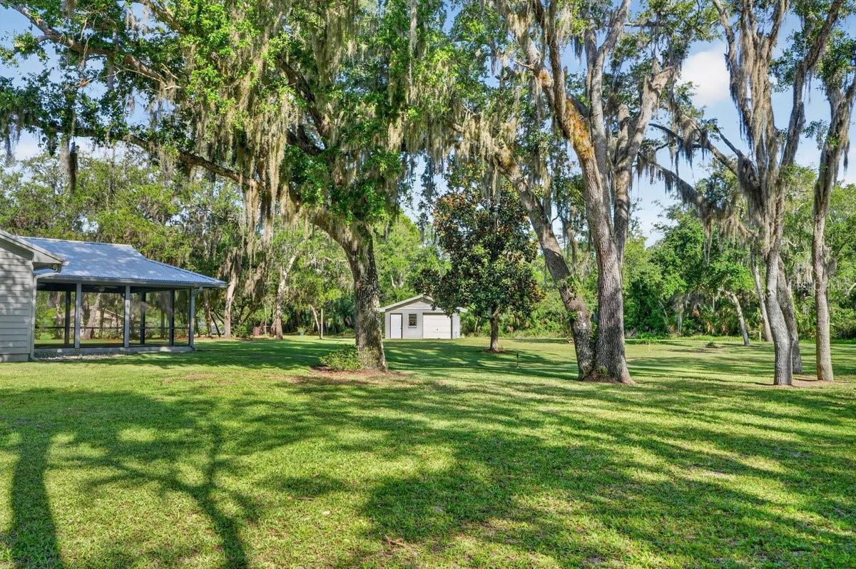 WATER FRONT PARK - Residential