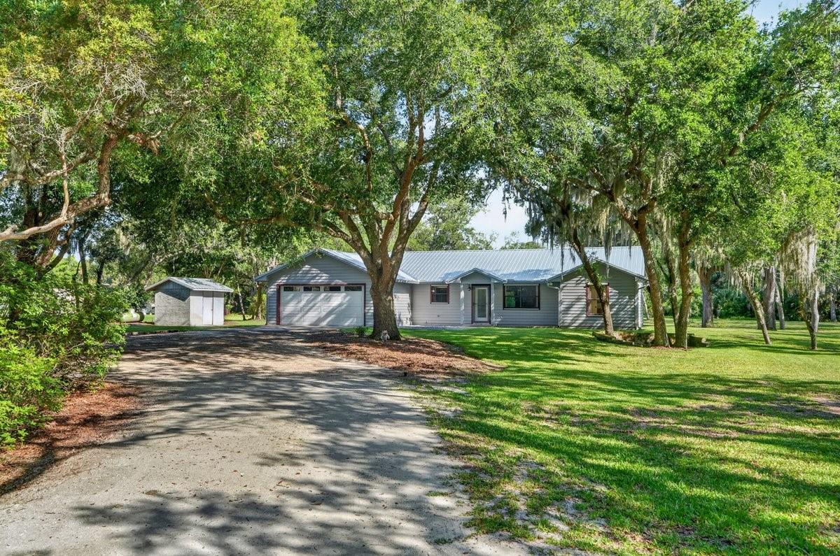 WATER FRONT PARK - Residential