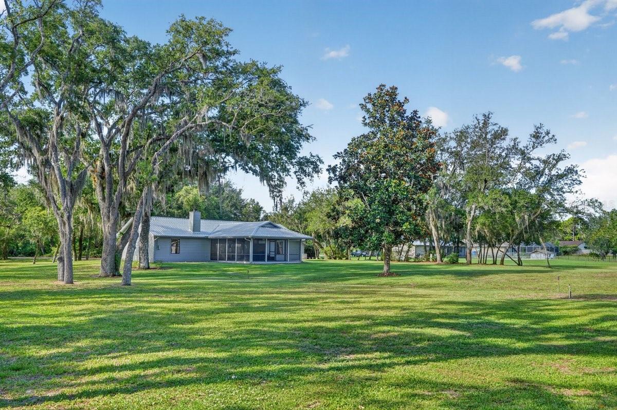 WATER FRONT PARK - Residential