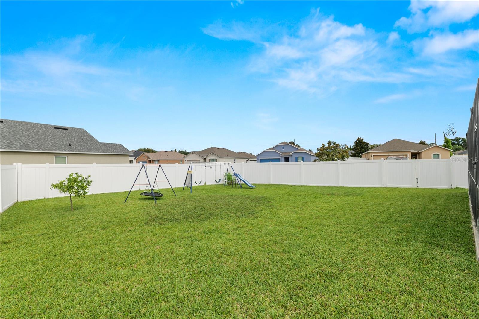 LAKE CUMMINGS ESTATES - Residential