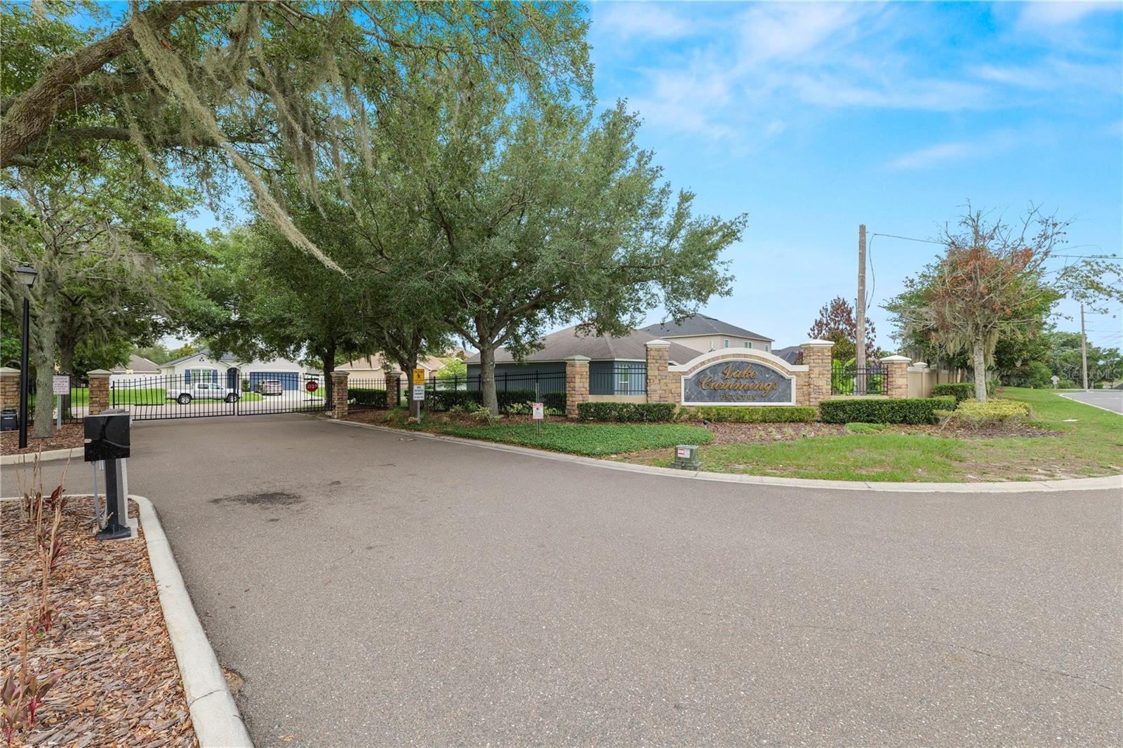 LAKE CUMMINGS ESTATES - Residential