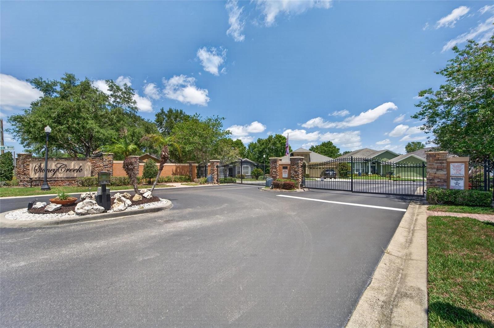 STONEY CREEK - Residential