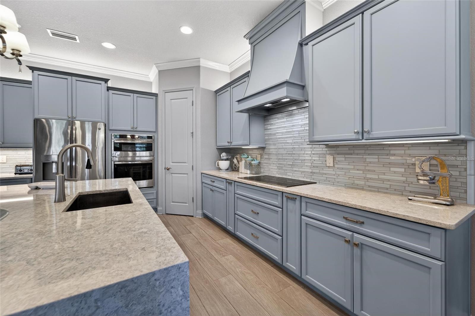 STONEY CREEK - Residential