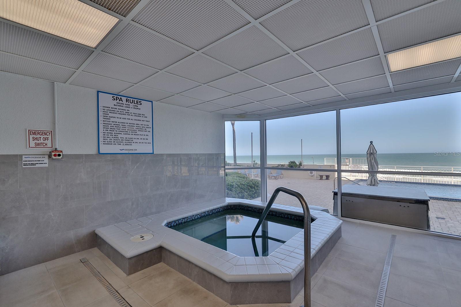 OCEANS 06 CONDO - Residential
