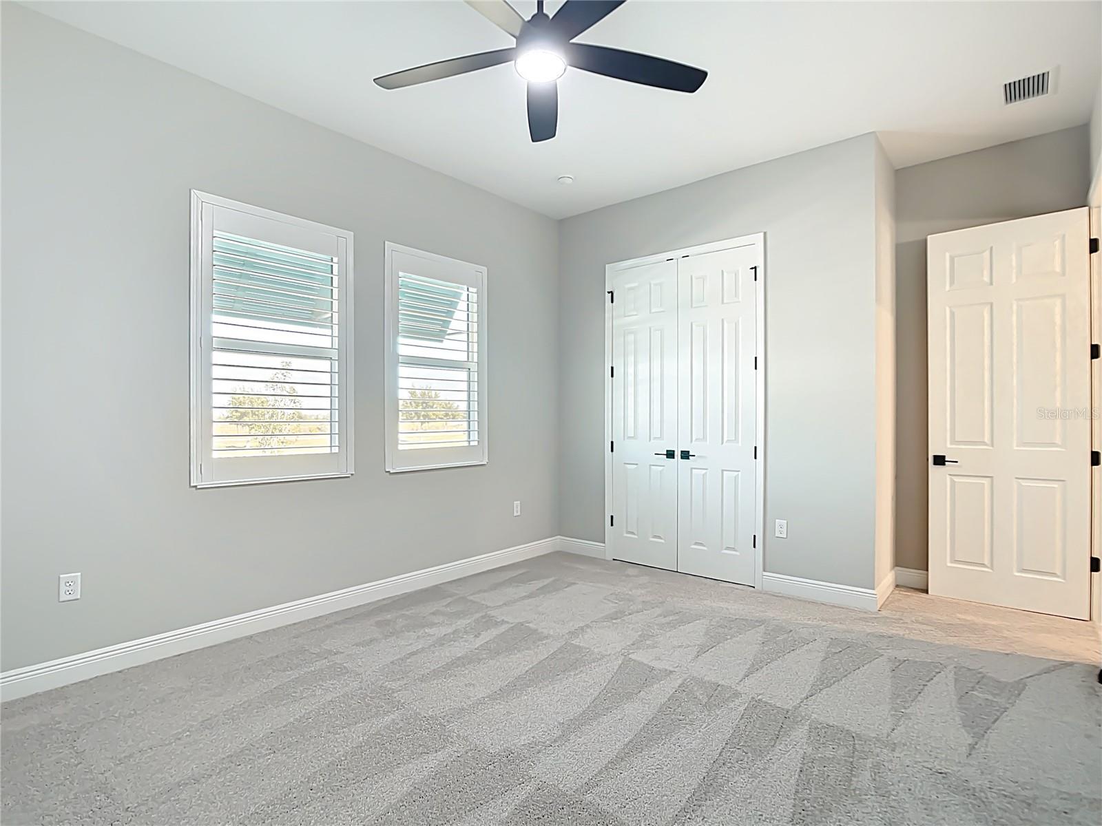 HAMPTON LAKES - Residential