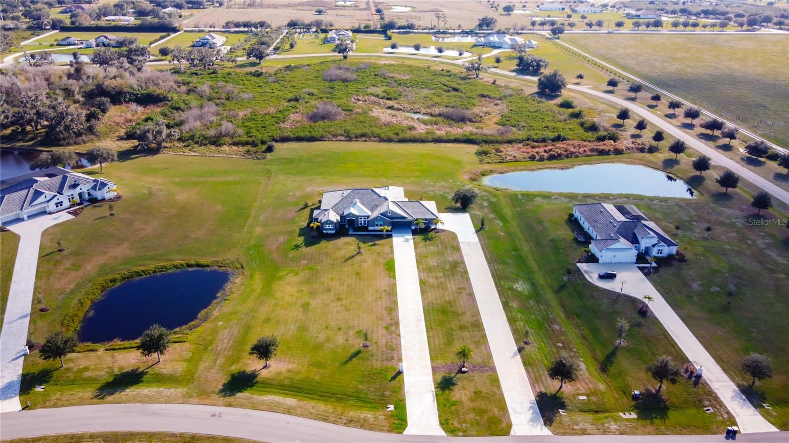HAMPTON LAKES - Residential
