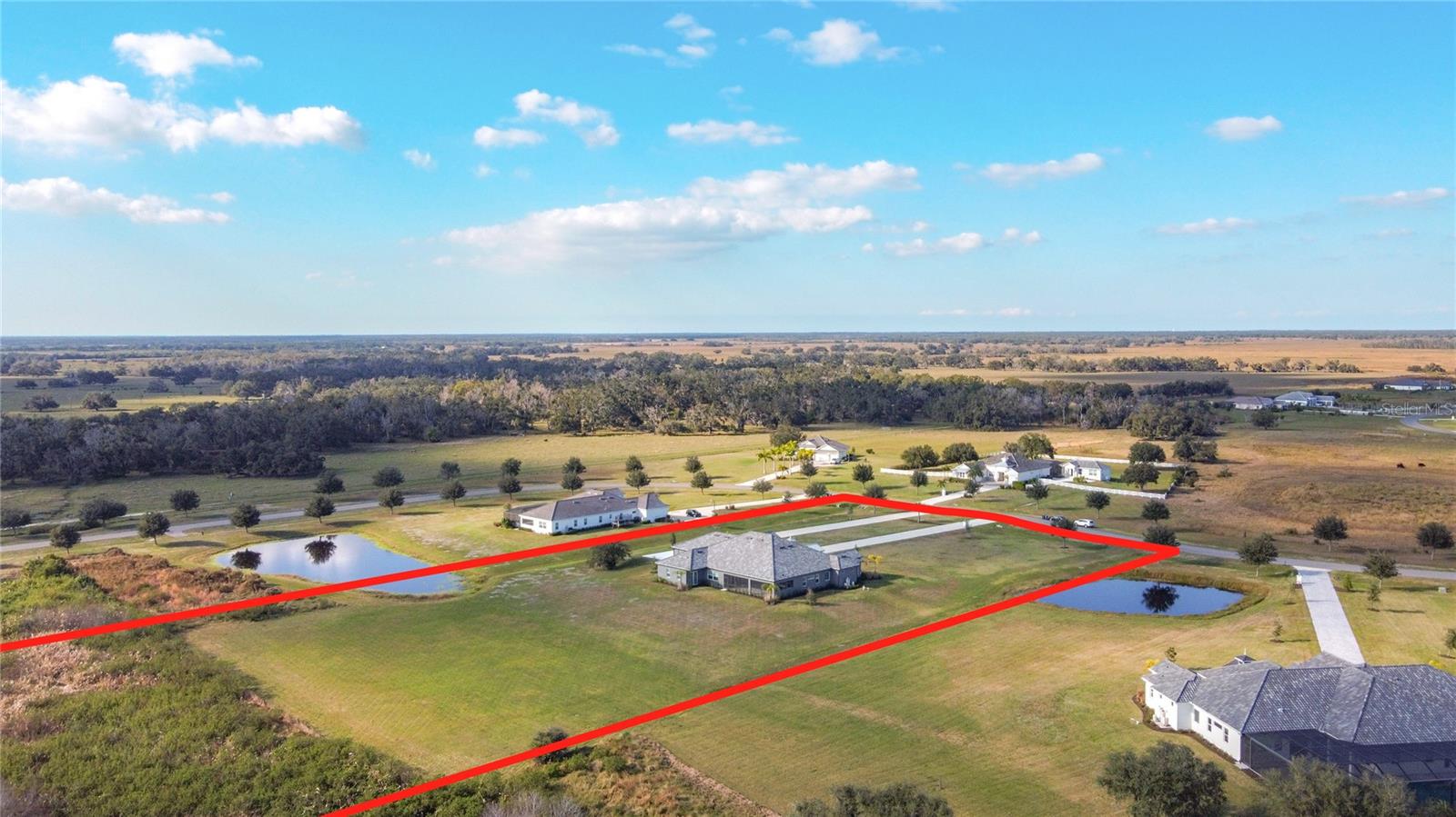 HAMPTON LAKES - Residential