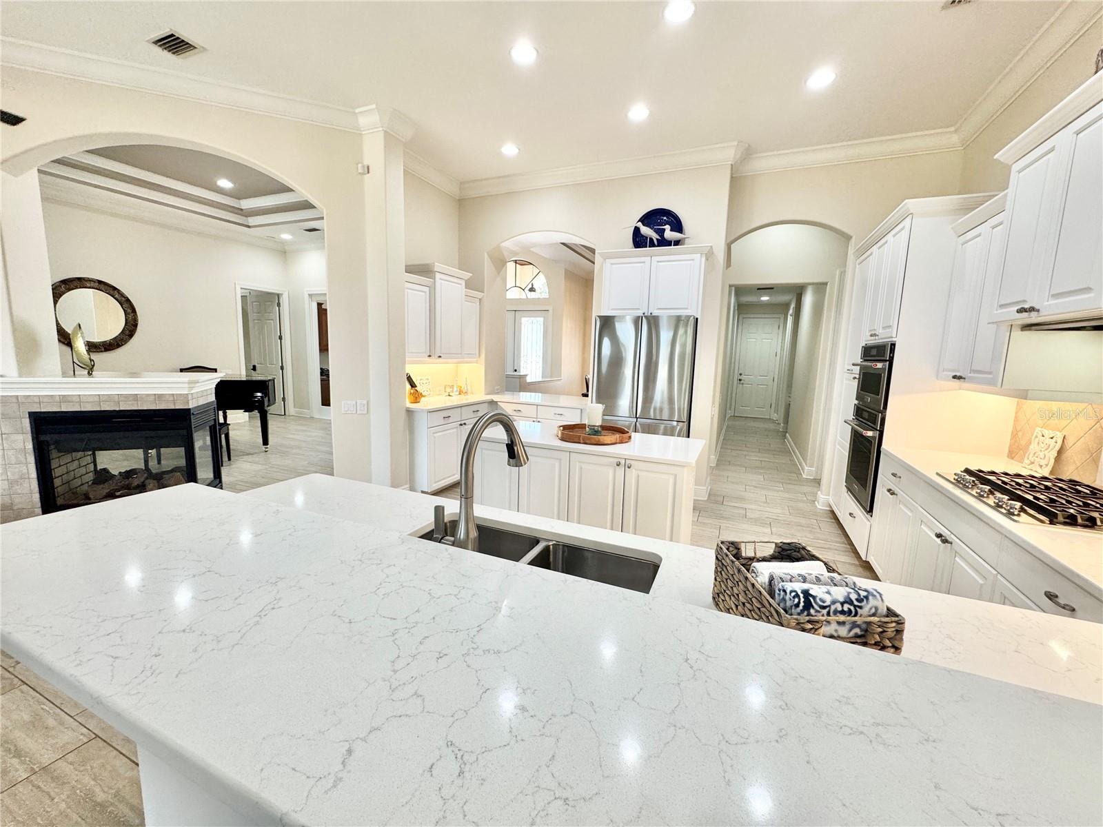LAKEWOOD RANCH - Residential