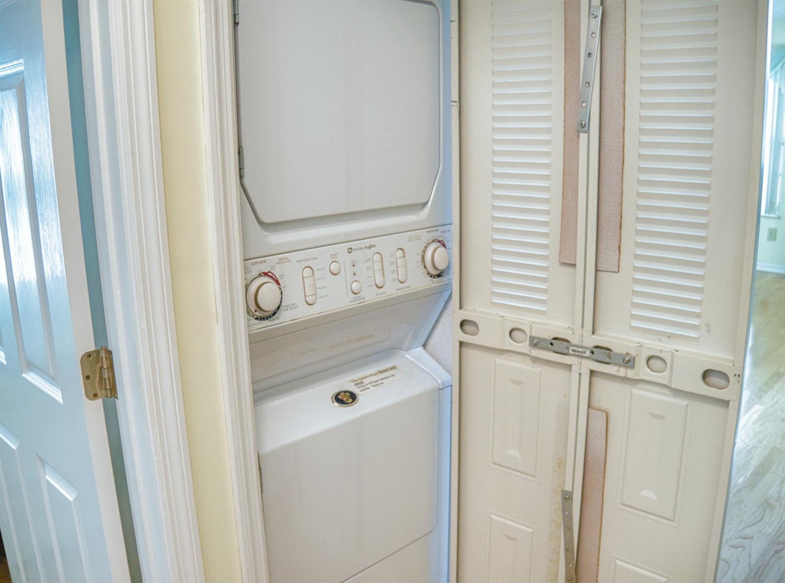 Sun Beach Club Condo Ph 01-03 - Residential