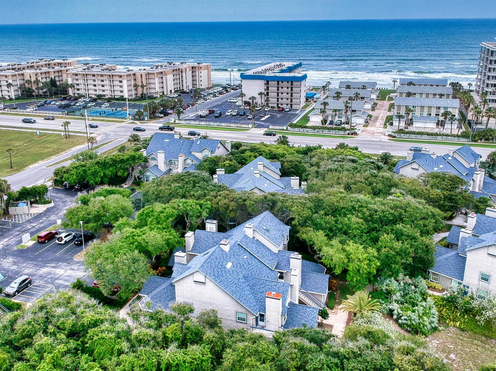 Sun Beach Club Condo Ph 01-03 - Residential