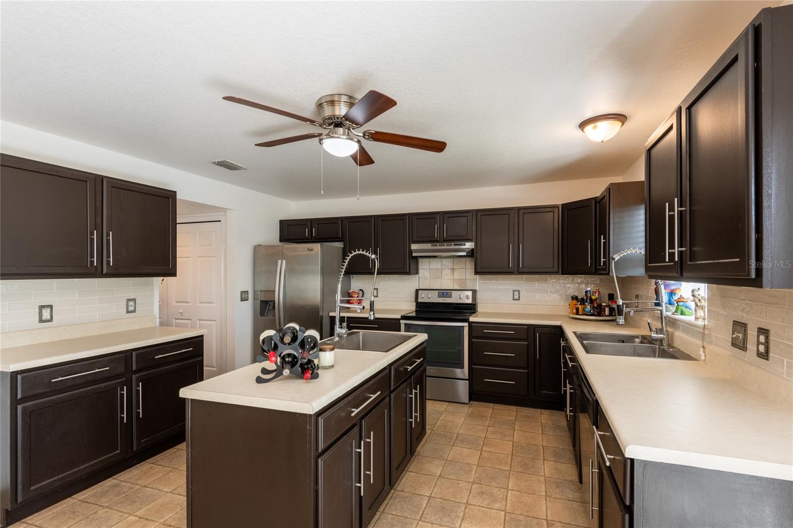 SUNCOAST POINTE VILLAGES 2A 2B & 03 - Residential