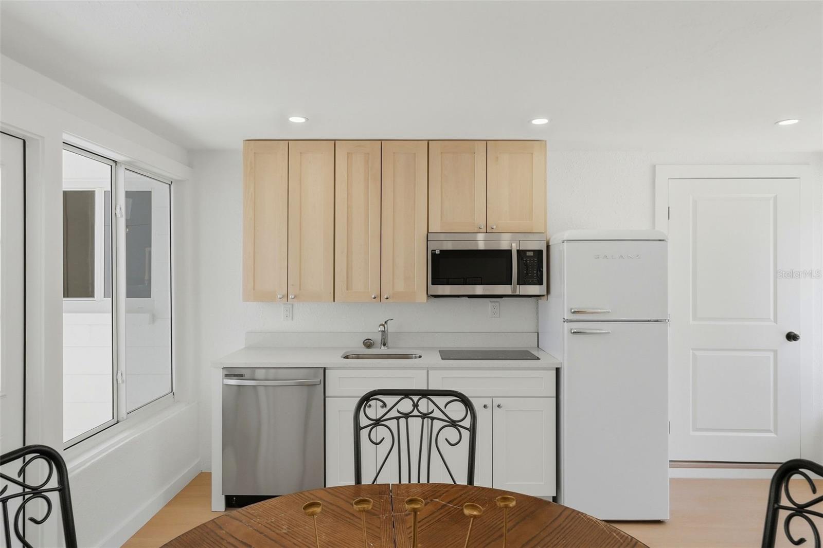 WEST CENTRAL AVE RESUB - Residential Income