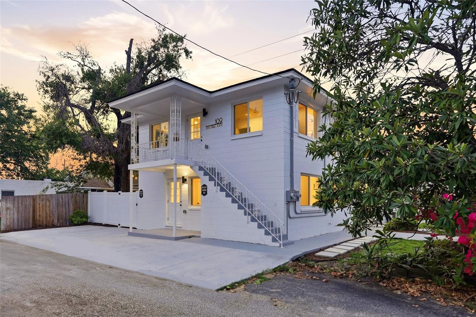 WEST CENTRAL AVE RESUB - Residential Income