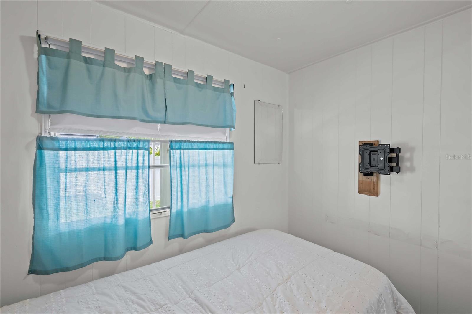 BETMAR ACRES - Residential