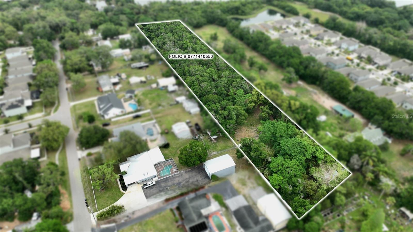 LEE COMM GROVES - Land