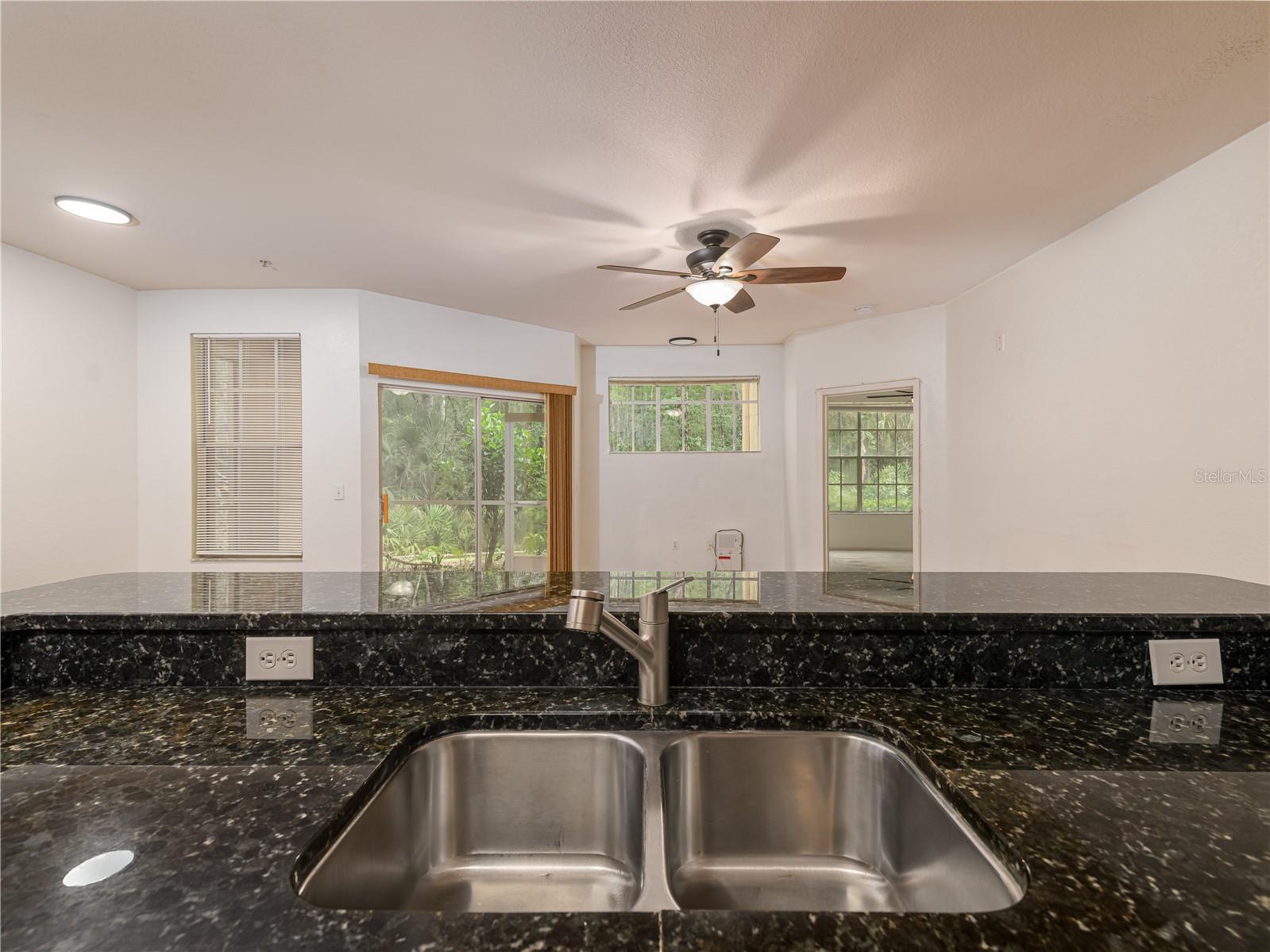 OXFORD PLACE AT TAMPA PALMS A - Residential