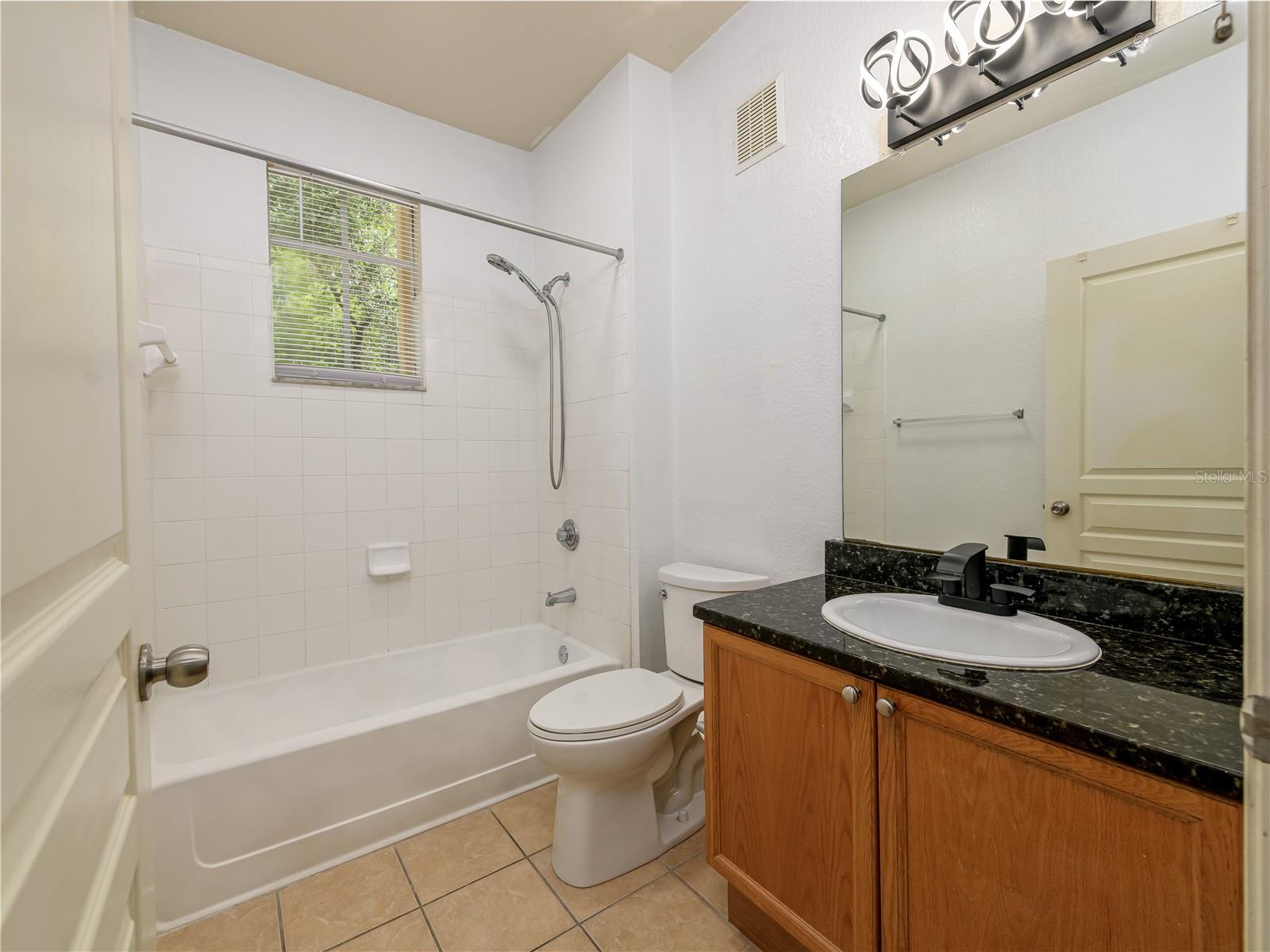 OXFORD PLACE AT TAMPA PALMS A - Residential