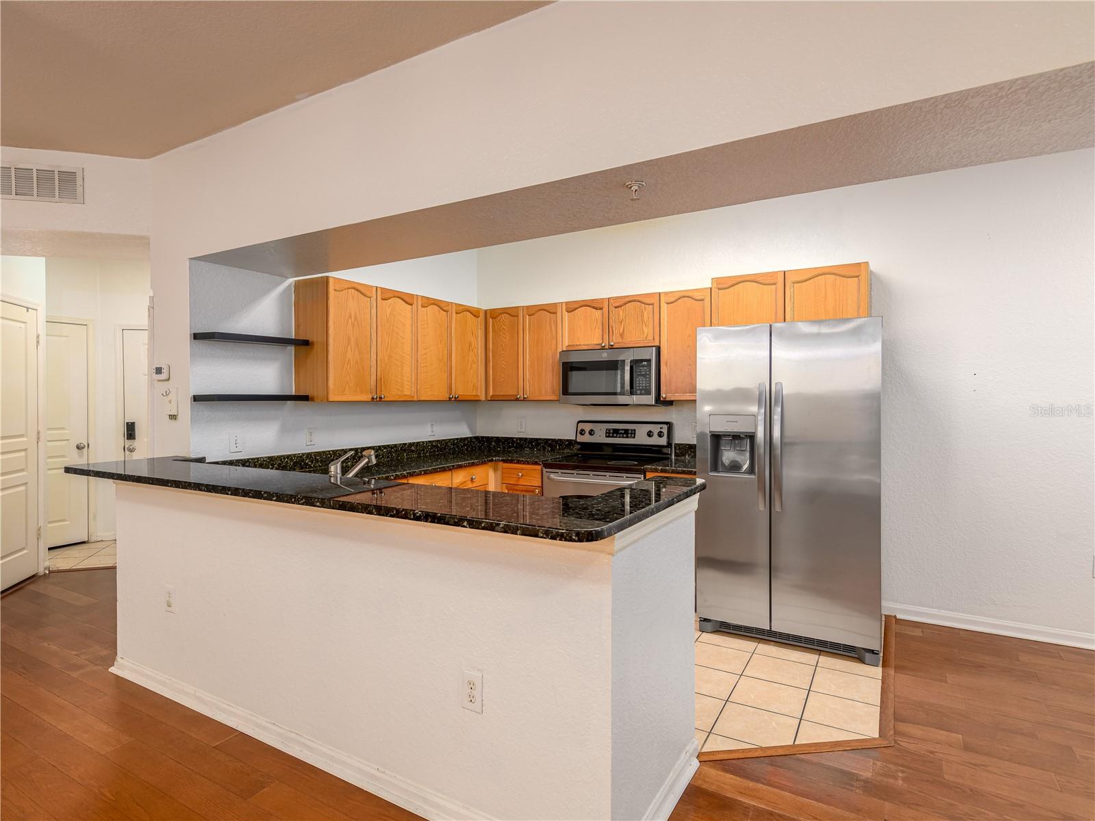 OXFORD PLACE AT TAMPA PALMS A - Residential