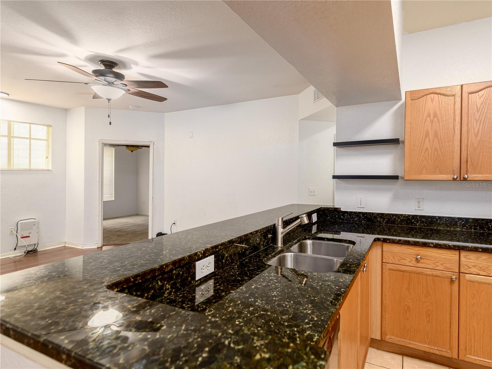 OXFORD PLACE AT TAMPA PALMS A - Residential
