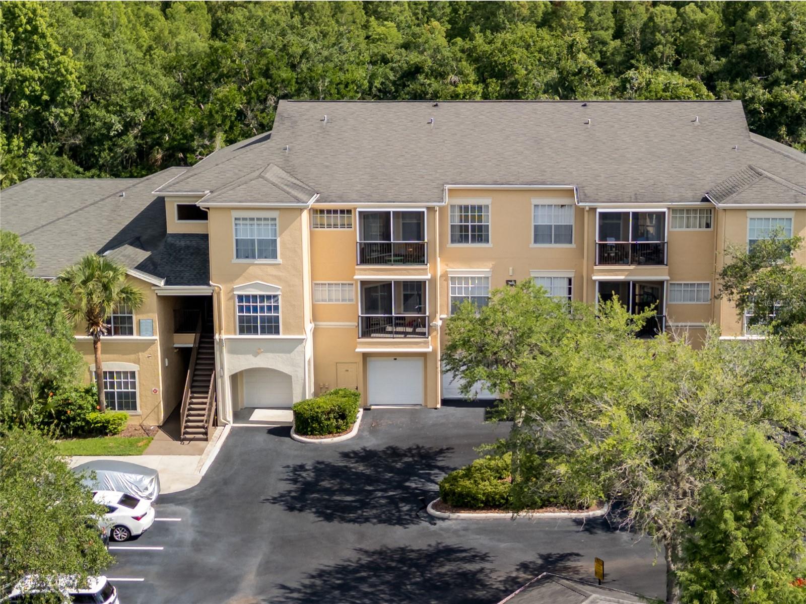 OXFORD PLACE AT TAMPA PALMS A - Residential