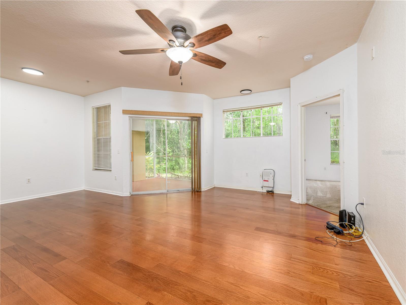 OXFORD PLACE AT TAMPA PALMS A - Residential