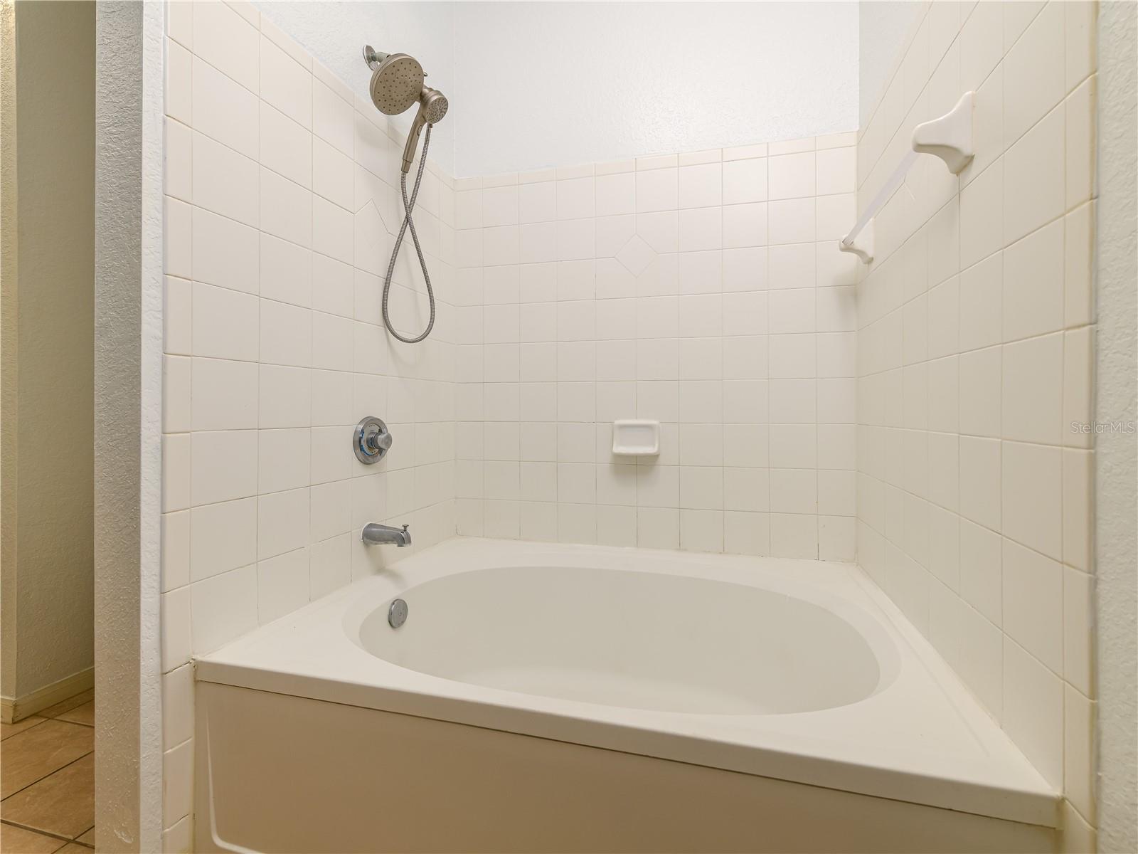 OXFORD PLACE AT TAMPA PALMS A - Residential