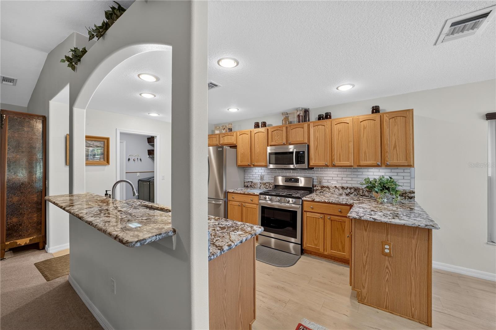 SUMMERGLEN - Residential