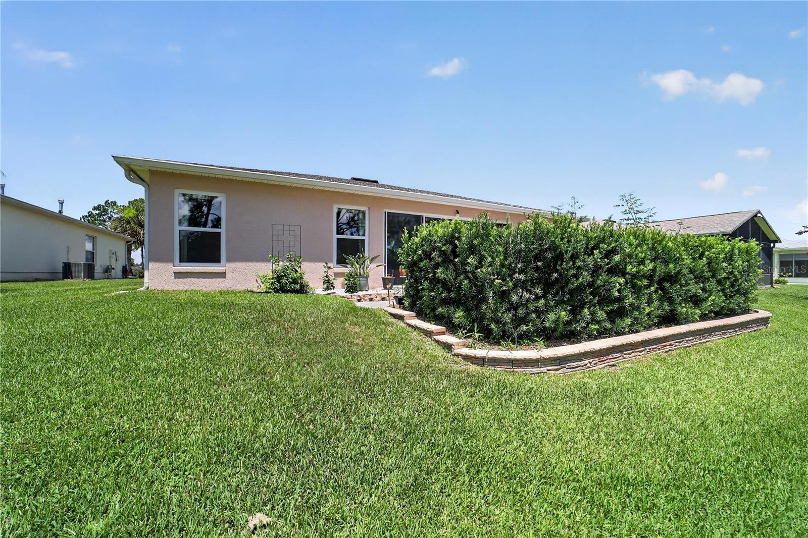 SUMMERGLEN - Residential