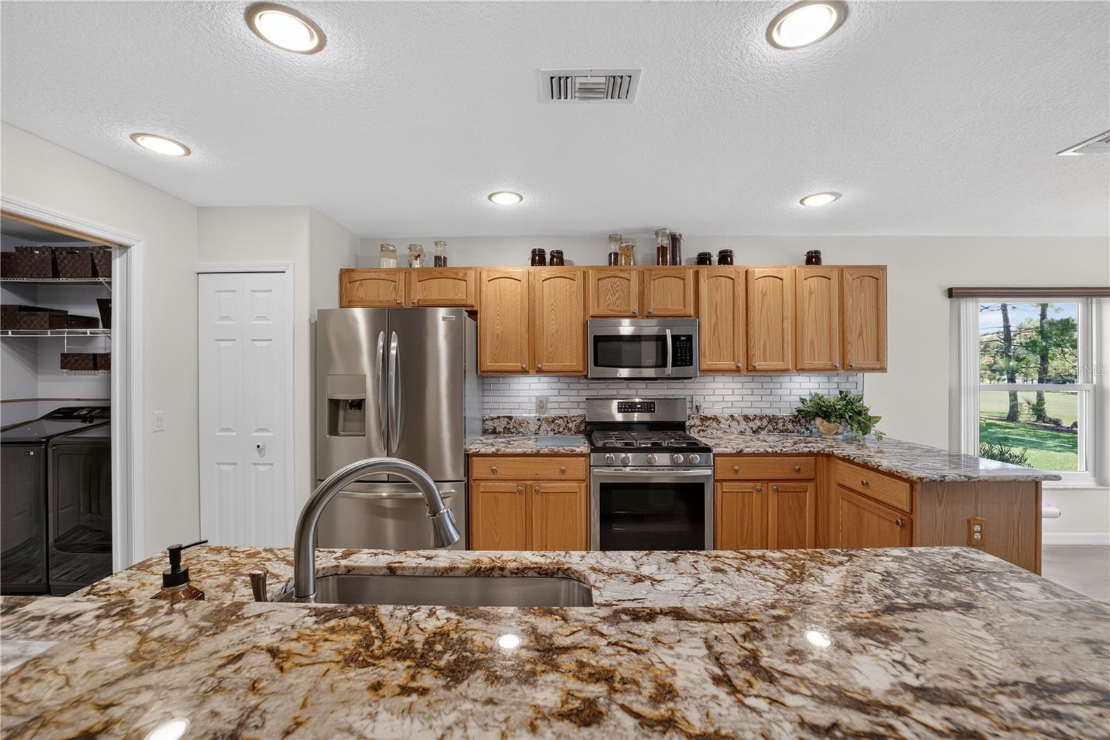 SUMMERGLEN - Residential