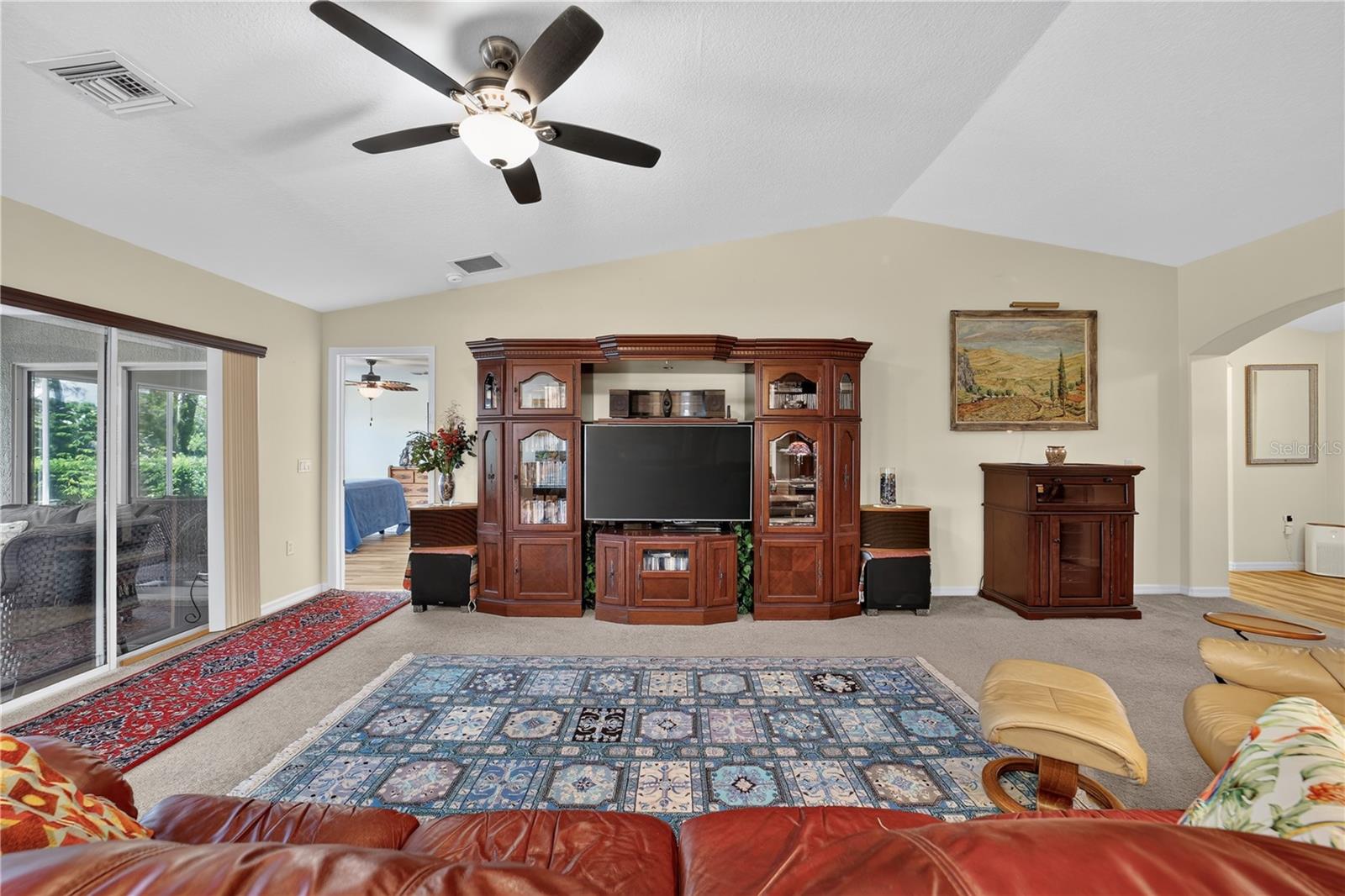 SUMMERGLEN - Residential