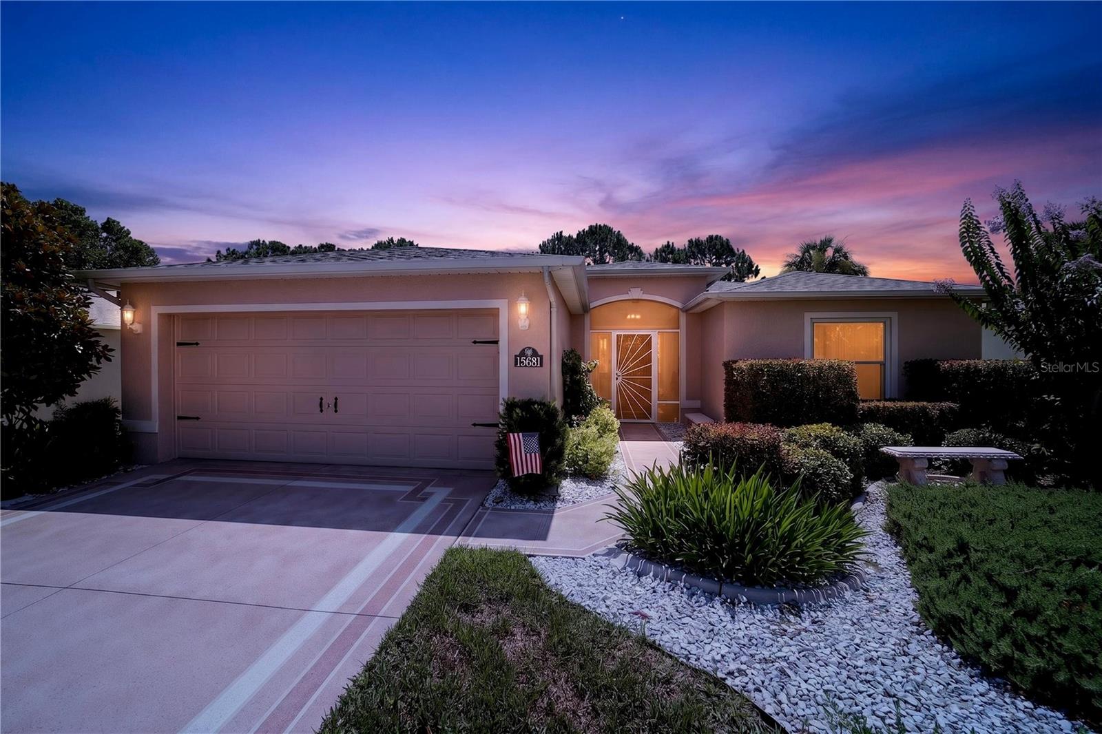 SUMMERGLEN - Residential
