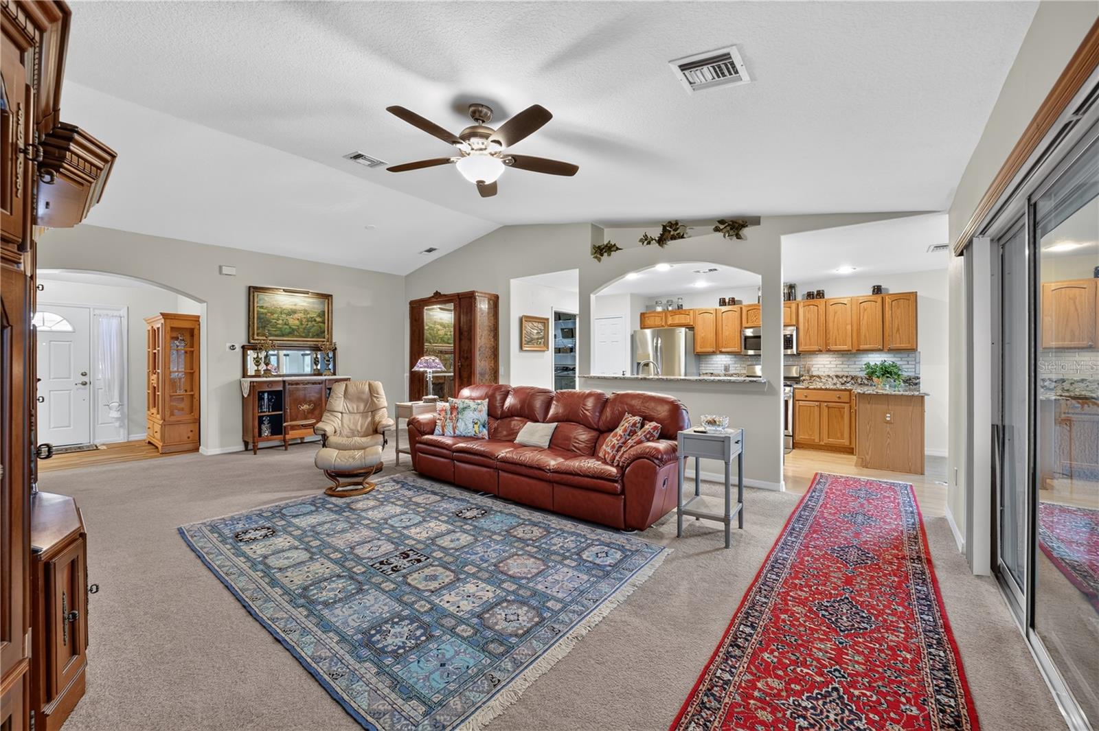 SUMMERGLEN - Residential