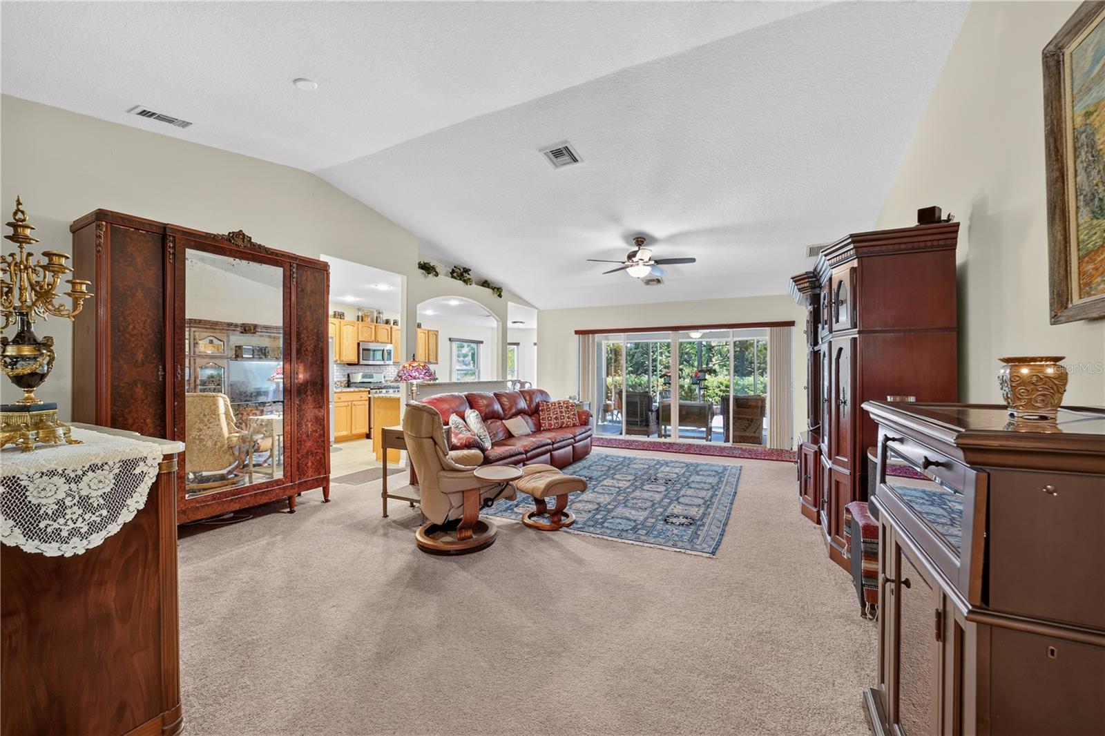 SUMMERGLEN - Residential