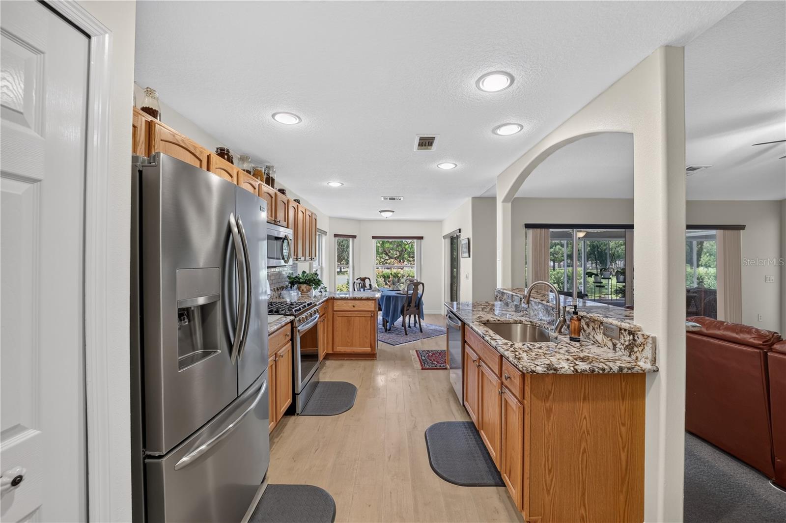SUMMERGLEN - Residential