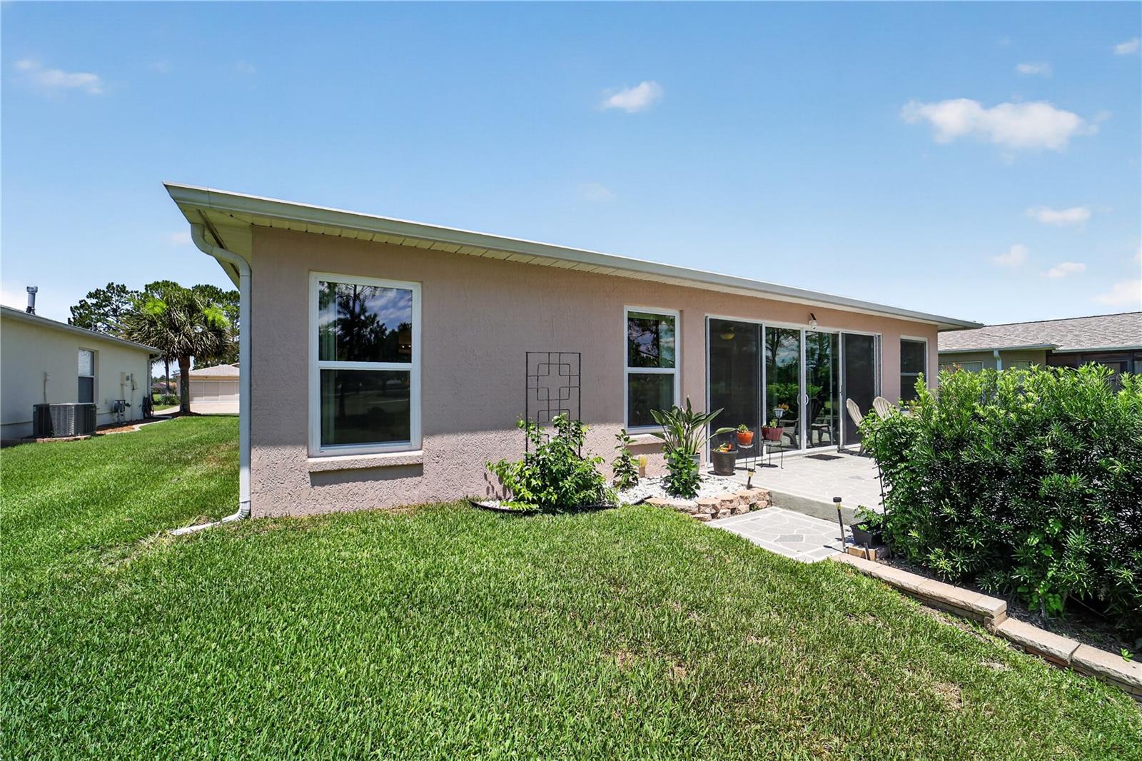 SUMMERGLEN - Residential
