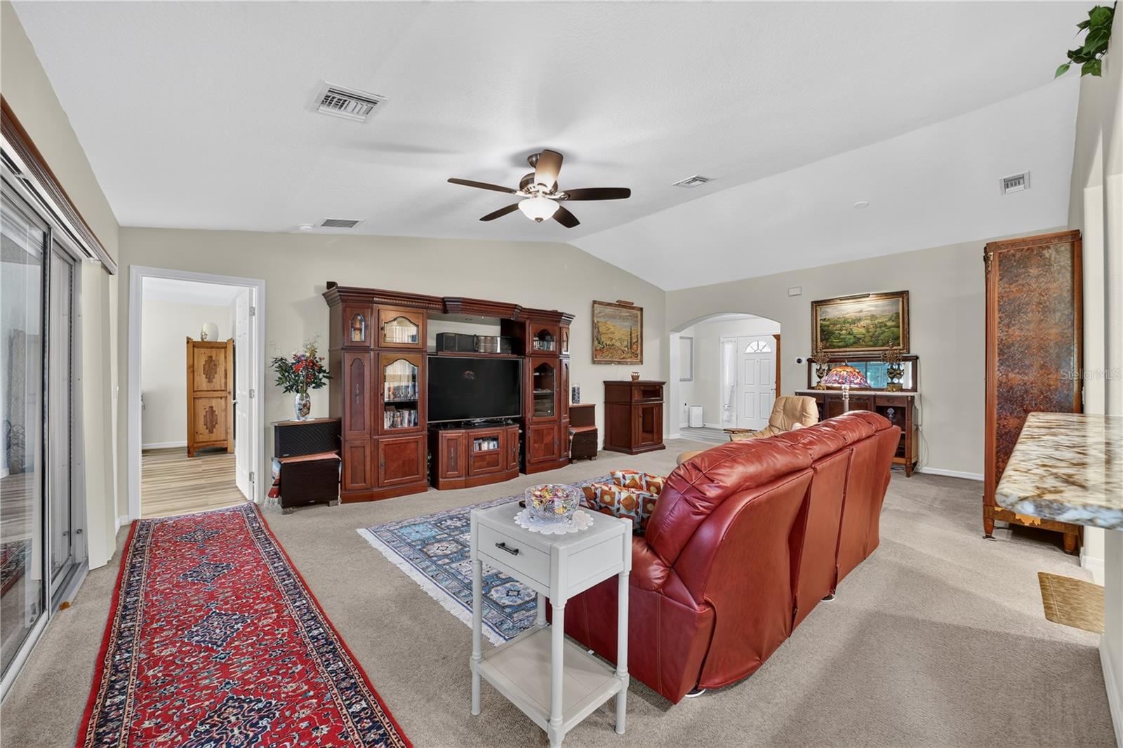 SUMMERGLEN - Residential