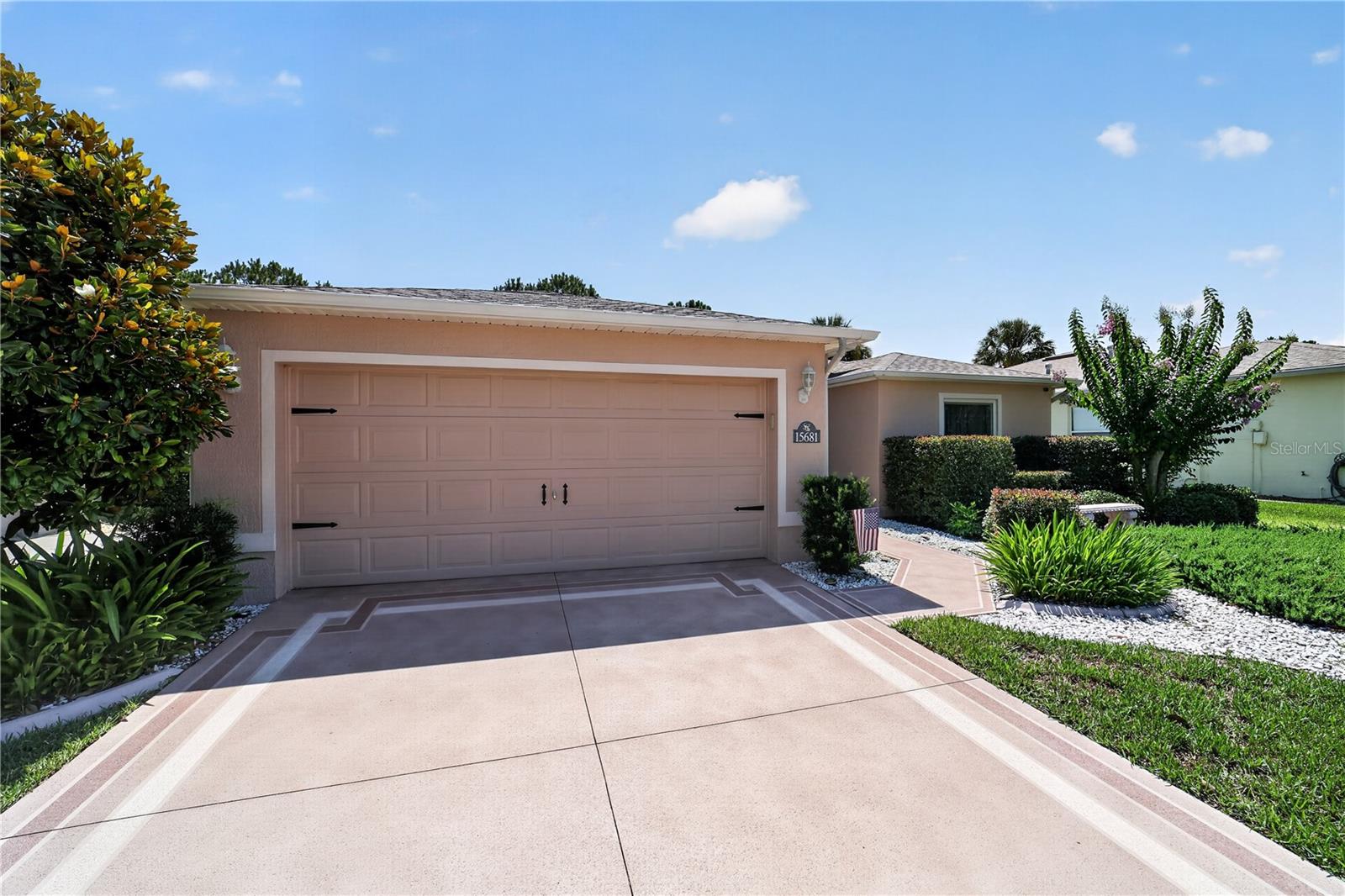 SUMMERGLEN - Residential